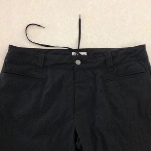 Black Magellan travel capri pants, sz XL